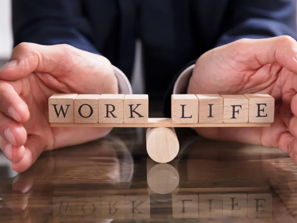 Creating a Healthy Work-Life Balance: Strategies for Well-being in a Fast-Paced World