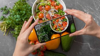 Personalized Nutrition with AI: Tailoring Your Diet with Technology